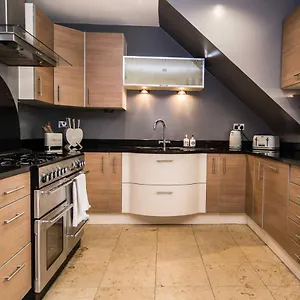 31 Queens Terrace Southampton